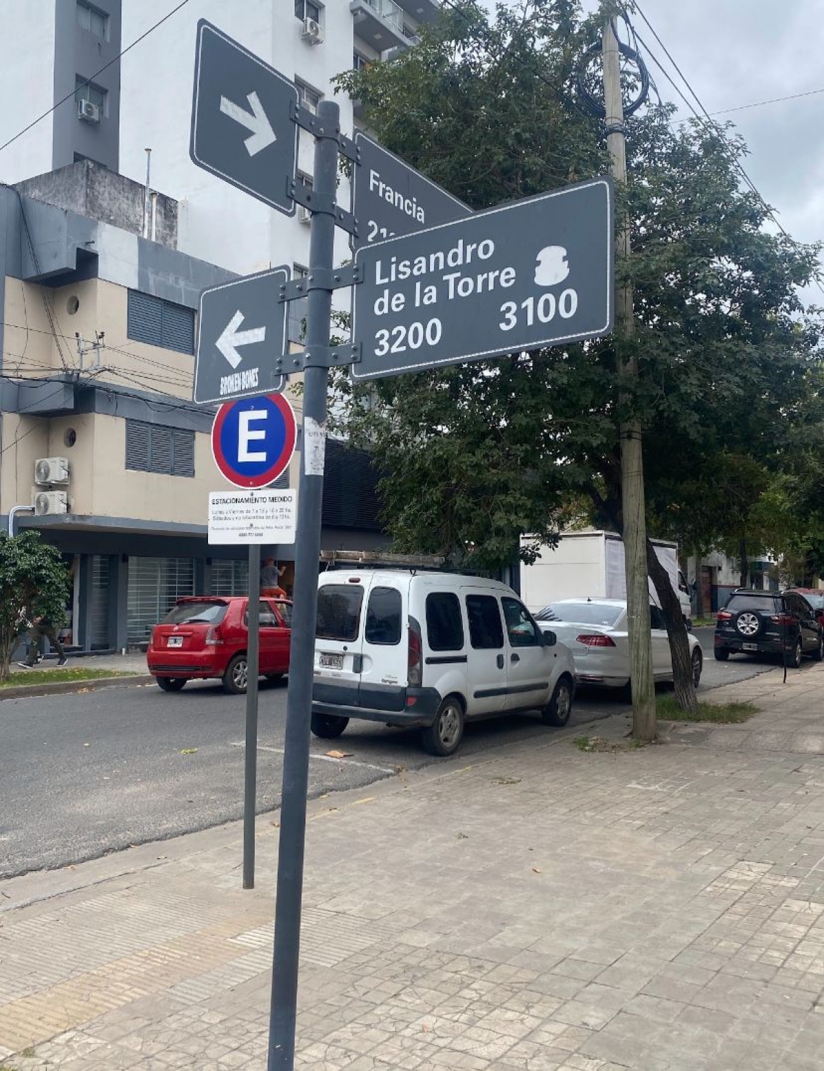 Local comercial a cuadras de la peatonal San Martin